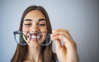 Como os óculos são feitos?